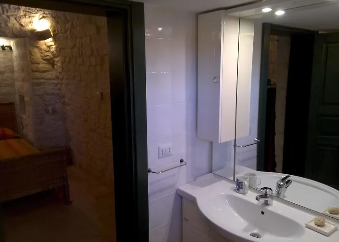 Trullo Panorama لوكوروتوندو